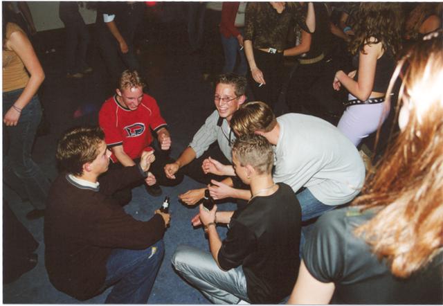 club8090partypicture1990-2000_5.jpg
