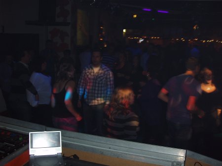 club8090partypicture2010_4.jpg